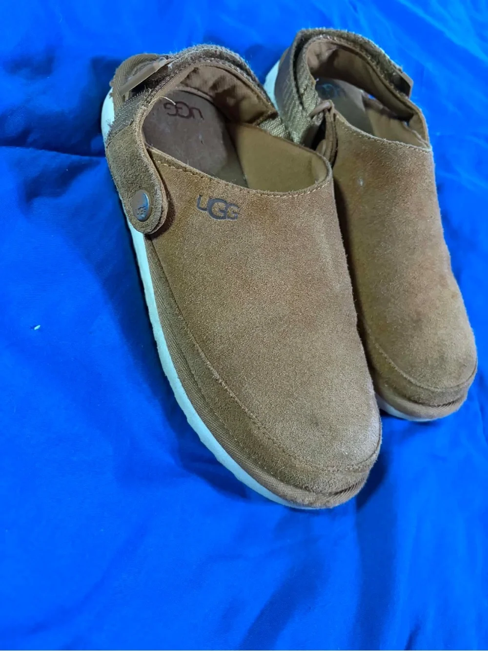 UGG Kids Chestnut Suede Slip-On Clog with Strap